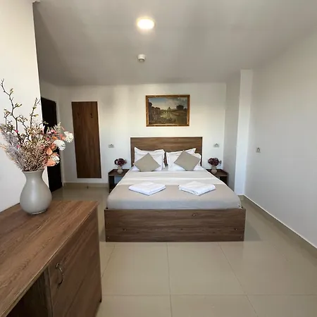 Hostel Top Central Bucharest *