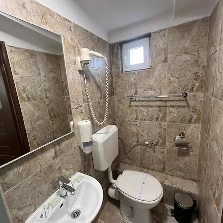 Hostal Hostel Top Central Bucharest *