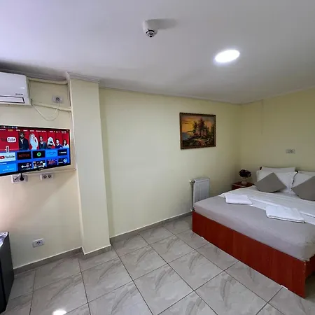 Hostel Top Central Bucharest Hostal *