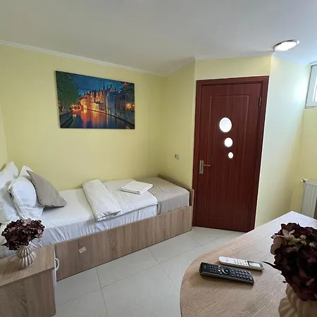 Hostel Top Central Bucharest ホステル ブカレスト