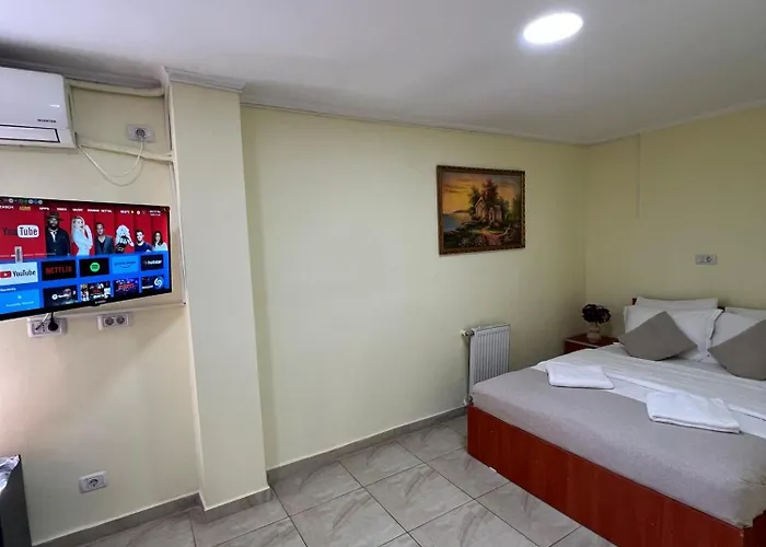 Hostel Top Central Bucharest 호스텔 *